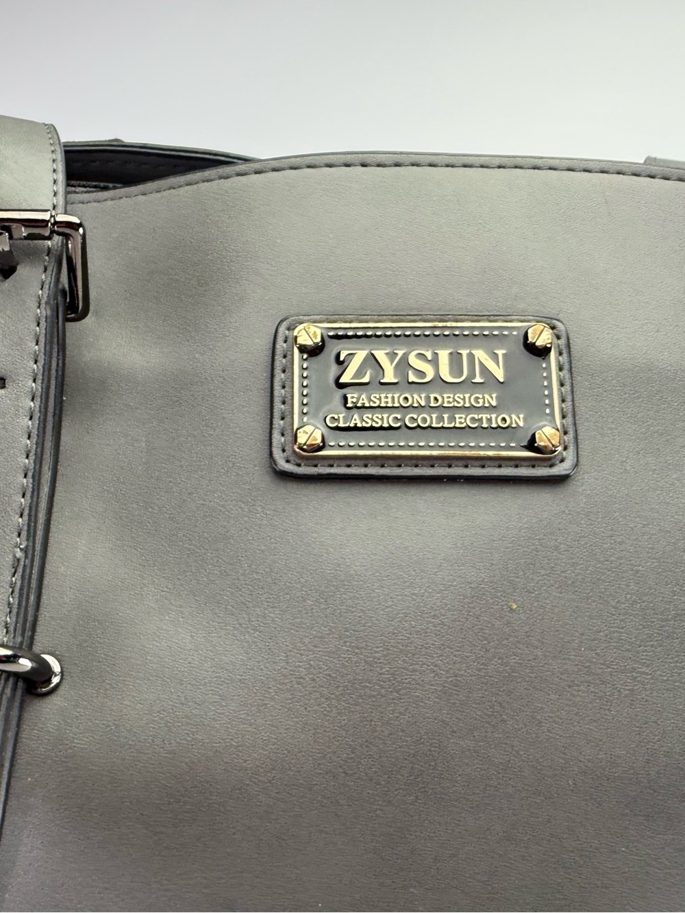 Title: ZYSUN Gray Large Travel Tote Bag Shoulder Carryall Zip Top 18x13